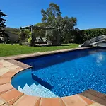 Maison Renovee Typique, Au Calme, Piscine. *