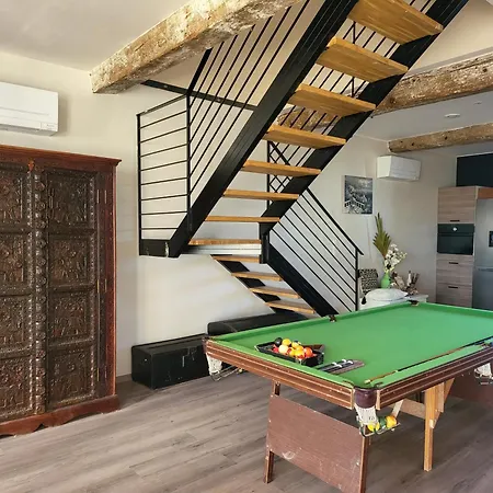 Maison Renovee Typique, Au Calme, Piscine.