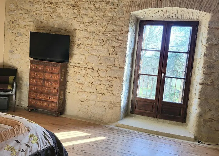 Maison Renovee Typique, Au Calme, Piscine. Σπίτι διακοπών La Courtete
